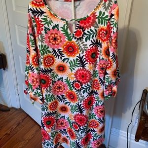 Crown and ivy tie sleeve dress. NWOT‎